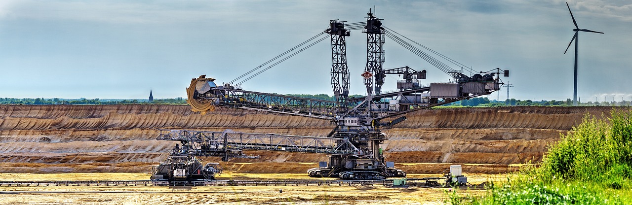 Reading a Mining Hosting Contract Before You Ship Your Machines