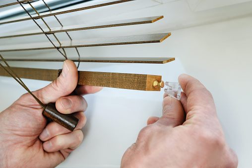 blind repair in Calgary