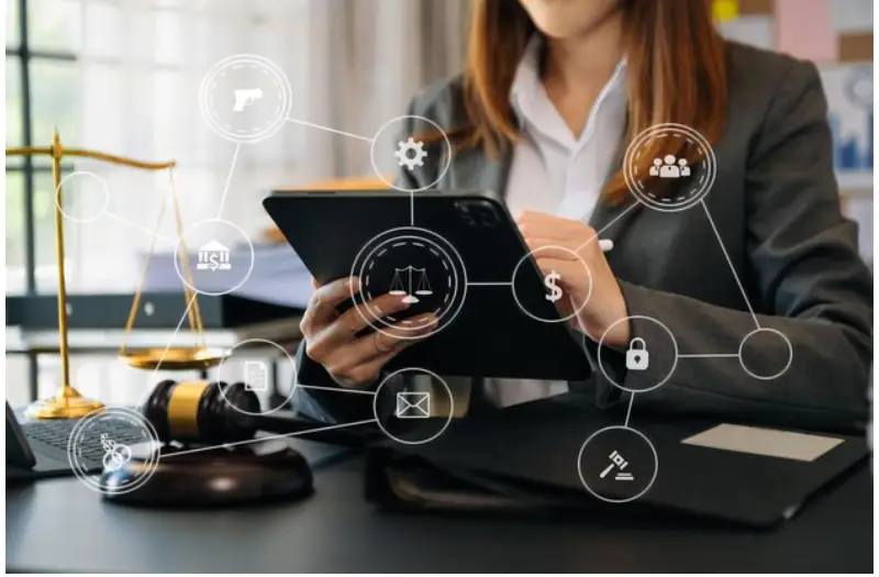 advertising and marketing lawyer